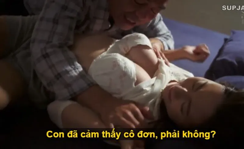 Thấy con trai mãi mê công việc để vợ sắp cưới của con trai cô đơn, bố ông chồng làm liều đè nện con dâu